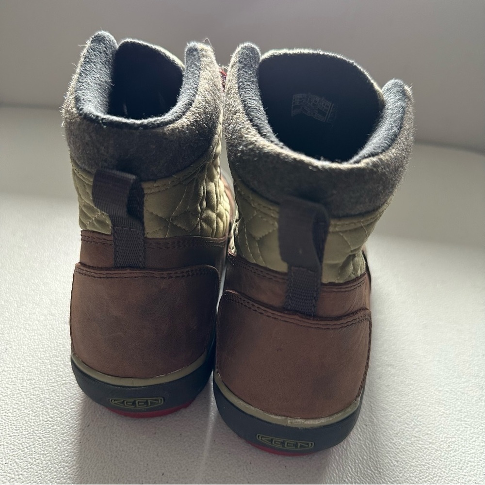 KEEN Women's Belleterre Ankle Quilted Waterproof Boots. - Picture 10 of 11
